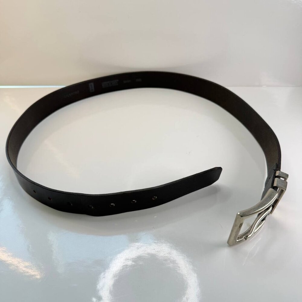 Levi’s Genuine Leather Belt – Classic Black - Size 34-36 - Picture 10 of 12